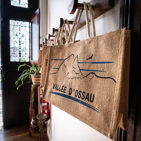 D'hotes Gainaa Bed & Breakfast 3*