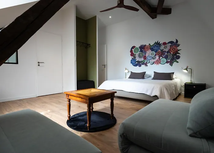 Couette-café D'hôtes Gaïnaa 3*